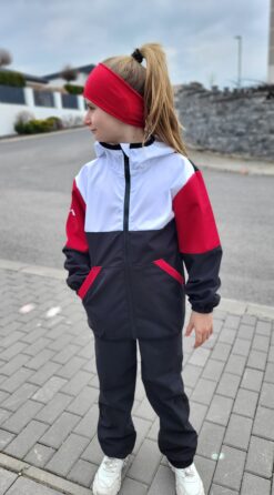 jarná vetrovka s kapucňou